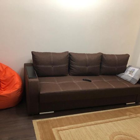 Затишна 2Х Кімнатна Квартира Біля Метро Академмістечко キエフ エクステリア 写真